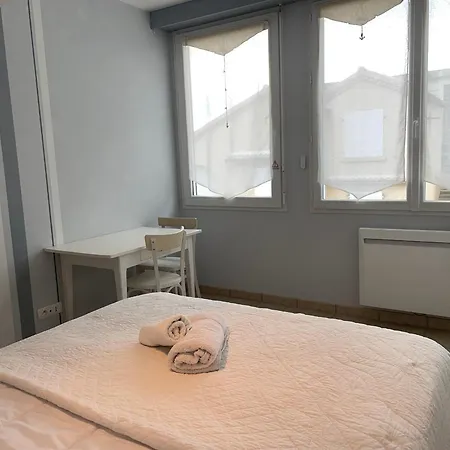 Vakantiehuis Maison Spacieuse A 100m De La Plage, 6 Pers. *